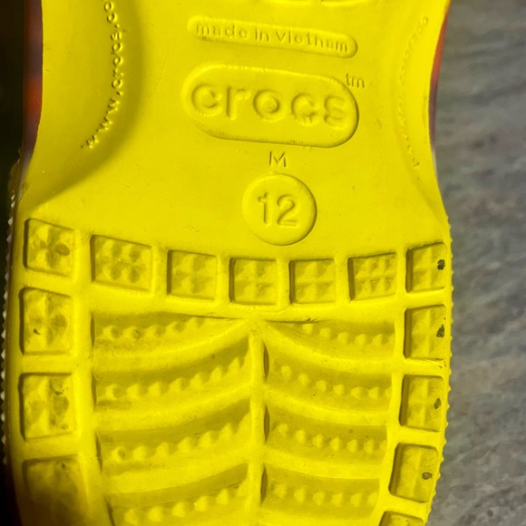 CROCS Half-Baked Classic Tie-Dye Yellow Men’s Slip-On Clog Sandals with Charms main image 6